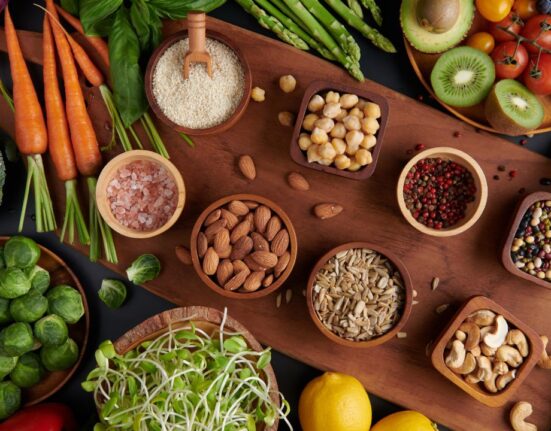 Fibermaxxing The 2026 Guide to High-Fiber Eating