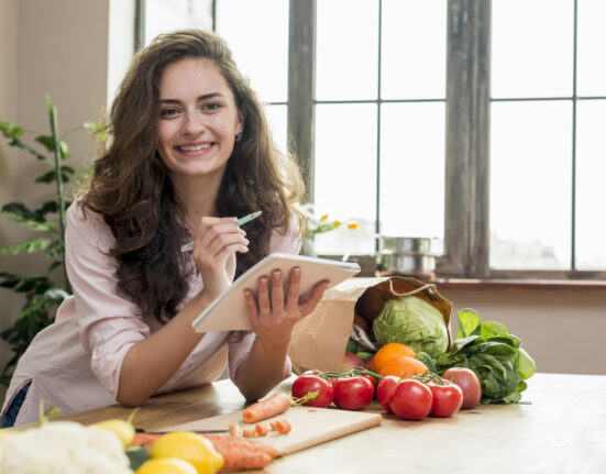 The Ultimate Women's Nutrition Guide for Hormones & Energy